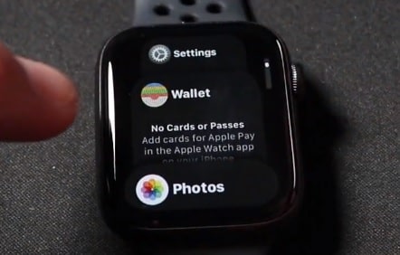 remove app from background apple watch